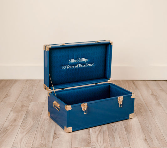Momento Retirement Keepsake Trunk